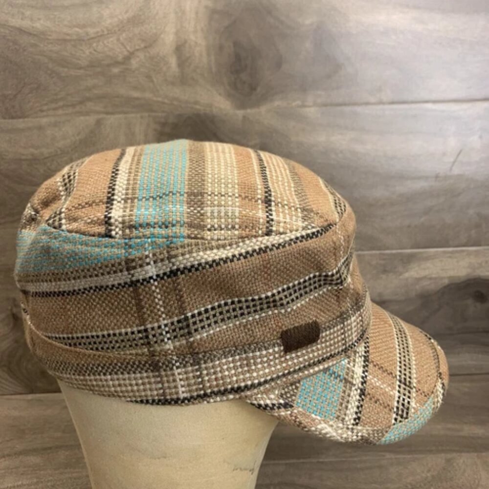 Hat Reef Fitted Plaid Size 58/ US 7 1/4 - Like New